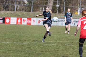 Bild 274 - wBJ VfL Pinneberg - Waldd�rfer SV : Ergebnis: 5:0
